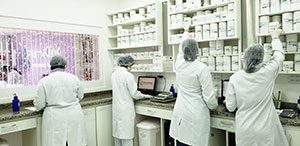 laboratório pharmaclinic